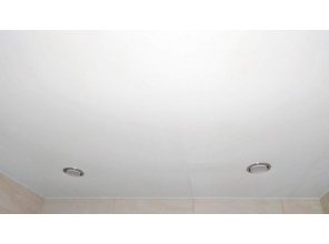 Монтаж потолка в ванной 3 м2 с использованием пленки VIPCEILING серии MONLANGE M9001 (2.15)