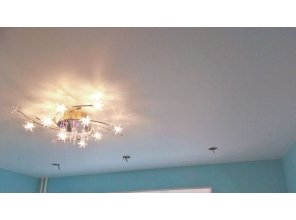Монтаж потолка в детской 11 м2 с использованием пленки VIPCEILING серии MONLANGE M9001 (3.50)
