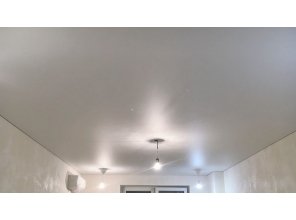 Монтаж потолка для зала 17 м2 с использованием пленки VIPCEILING серии MONLANGE M9001 (3.25)