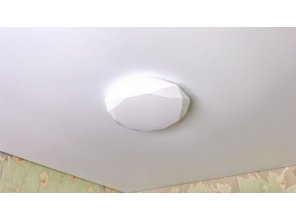 Монтаж потолка в спальне 7 м2 с использованием пленки VIPCEILING серии MONLANGE M9001 (2.60)