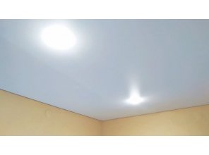 Монтаж потолка в коридоре 7 м2 с использованием пленки VIPCEILING серии MONLANGE M9001 (2.15)