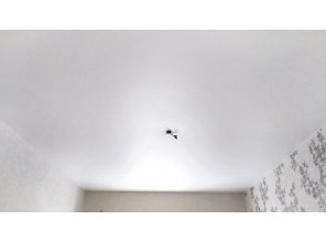 Монтаж потолка в спальне 9 м2 с использованием пленки VIPCEILING серии MONLANGE S9020 (2.15)
