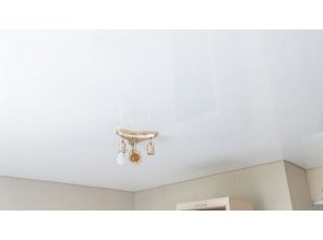 Монтаж потолка в детской 10 м2 с использованием пленки VIPCEILING серии MONLANGE L9001 (3.50)