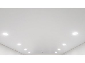 Монтаж потолка на кухне 18 м2 с использованием пленки VIPCEILING серии MONLANGE S9020 (3.25)