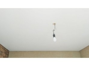 Монтаж потолка в спальне 15 м2 с использованием пленки VIPCEILING серии MONLANGE M9001 (3.50)