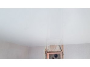 Монтаж потолка в спальне 14 м2 с использованием пленки VIPCEILING серии MONLANGE L9001 (3.50)