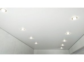 Монтаж потолка в спальне 16 м2 с использованием пленки VIPCEILING серии MONLANGE S9020 (2.60)