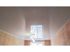 Монтаж потолка в гостиной 15 м2 с использованием пленки VIPCEILING серии MONLANGE L9001 (3.50)
