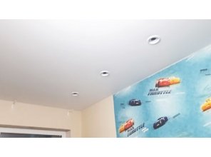 Бесшовный матовый натяжной потолок в детскую 13,3 м2