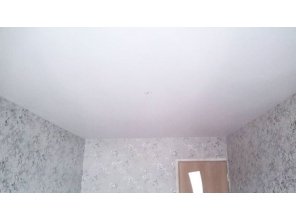 Бесшовный матовый натяжной потолок в спальню 12,8 м2