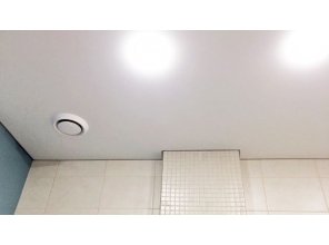 Бесшовный сатиновый натяжной потолок в ванную комнату 4,6 м2