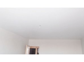 Бесшовный сатиновый натяжной потолок в детскую 15,4 м2