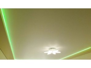 Двухуровневый матовый натяжной потолок в спальню 13 м2