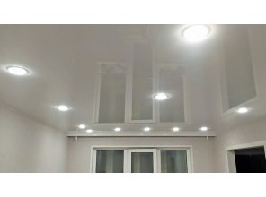 Монтаж потолка для зала 17 м2 с использованием пленки VIPCEILING серии MONLANGE L9001 (3.25)
