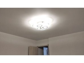 Монтаж потолка в спальне 13 м2 с использованием пленки VIPCEILING серии MONLANGE M9001 (3.50)