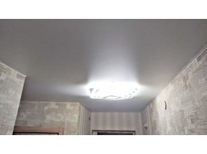 Монтаж потолка в коридоре 8 м2 с использованием пленки VIPCEILING серии MONLANGE M9001 (3.25)